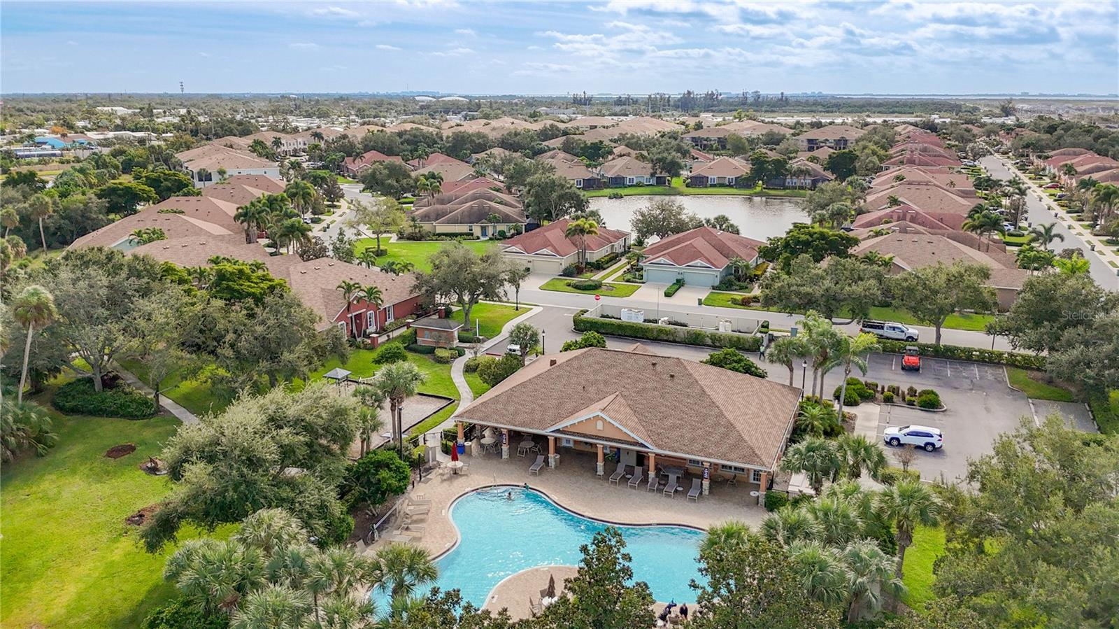 PALMA SOLA TRACE - Residential