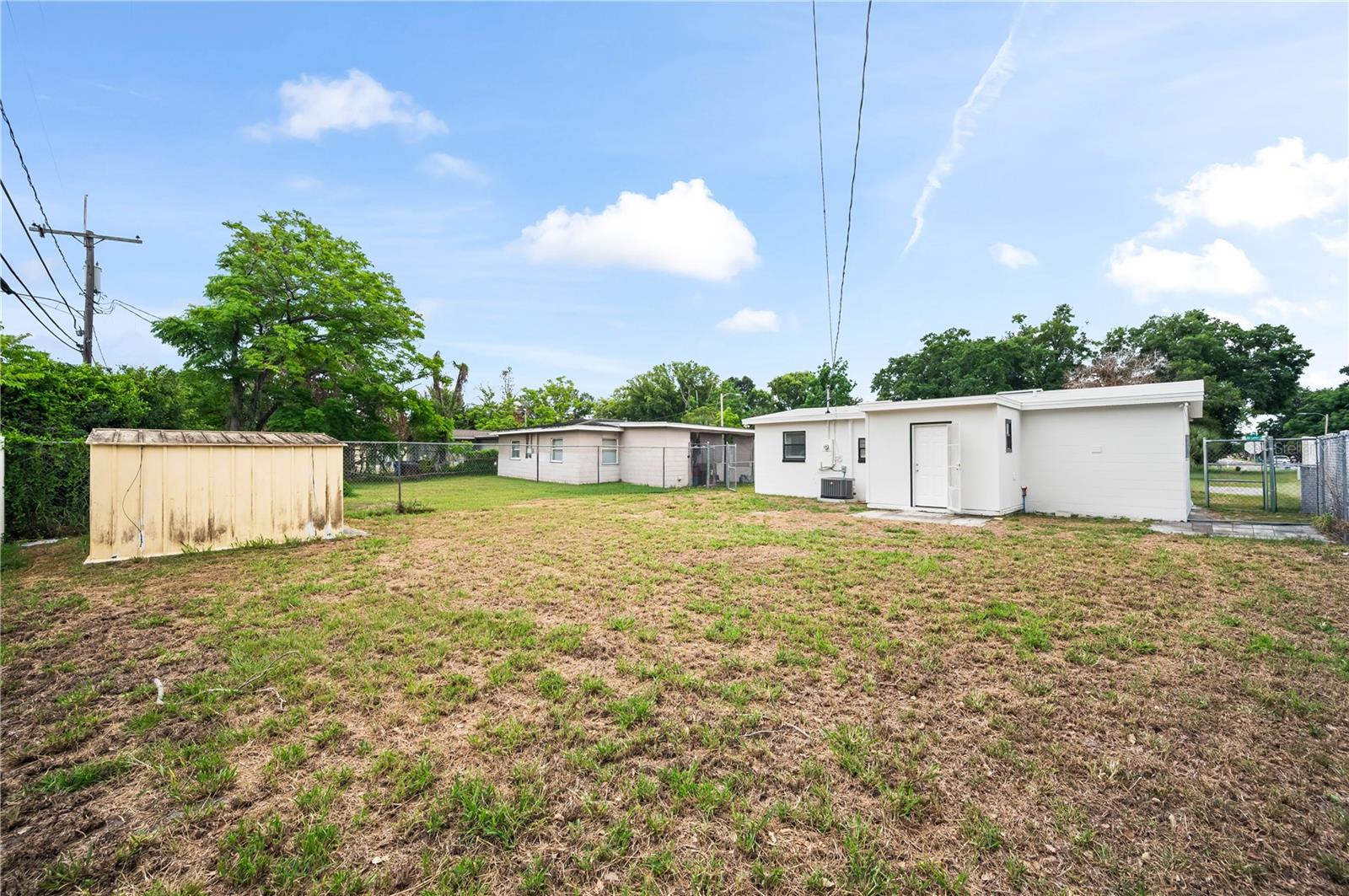 LAKE LAWNE SHORES - Residential