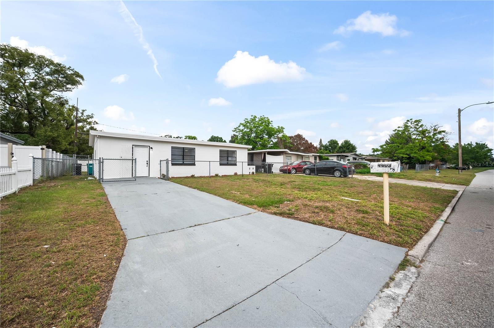 LAKE LAWNE SHORES - Residential