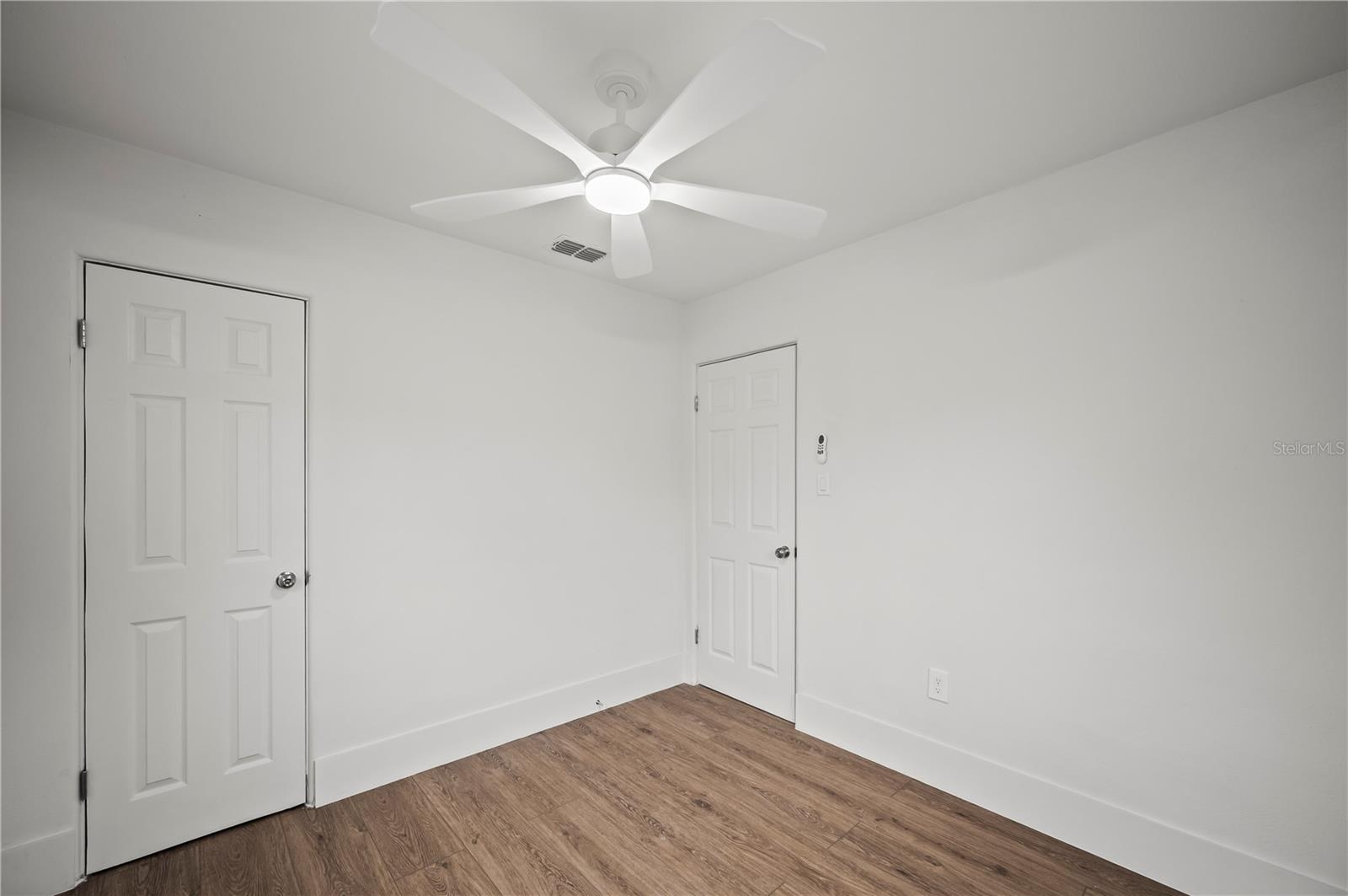 LAKE LAWNE SHORES - Residential