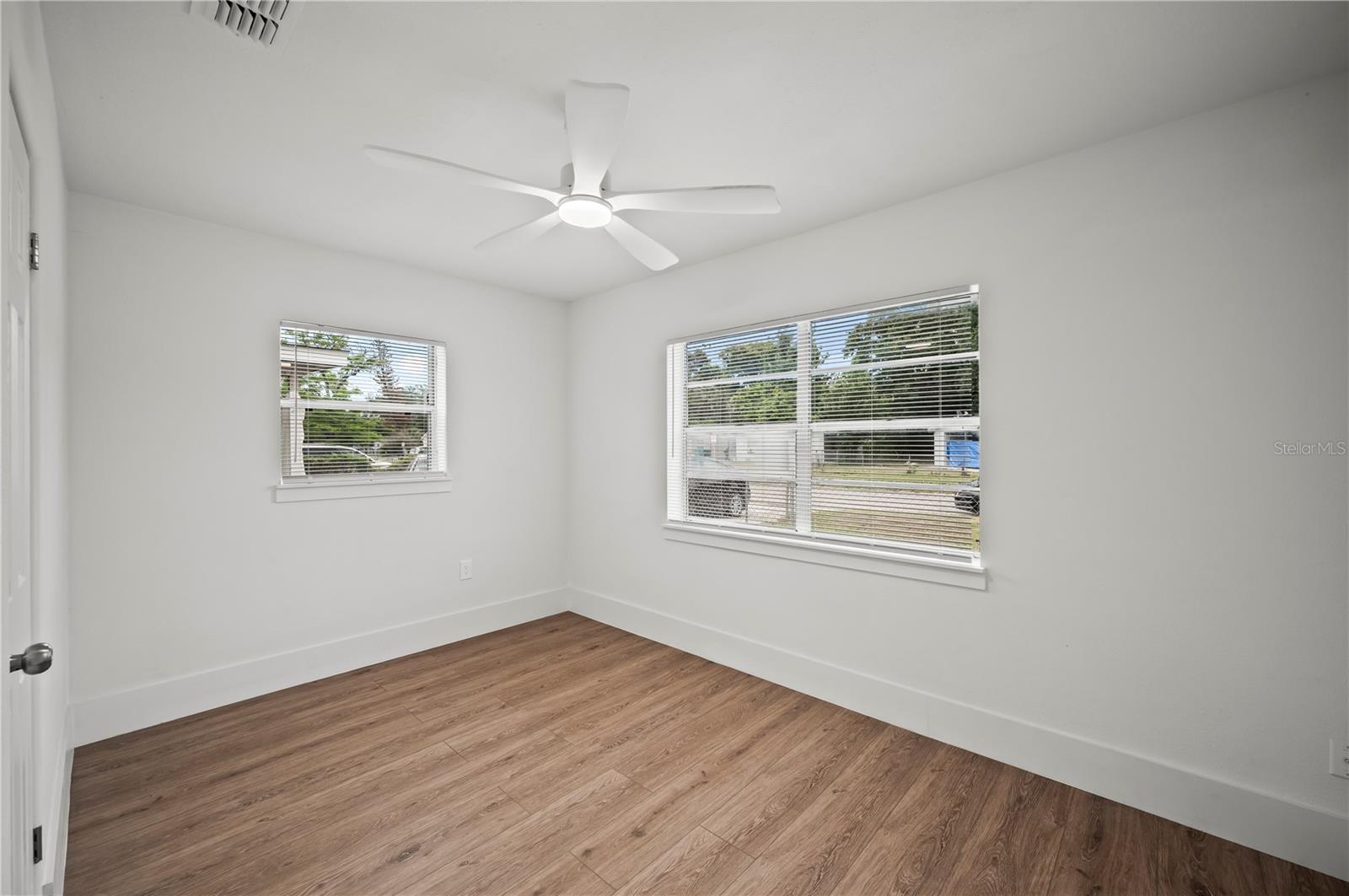 LAKE LAWNE SHORES - Residential