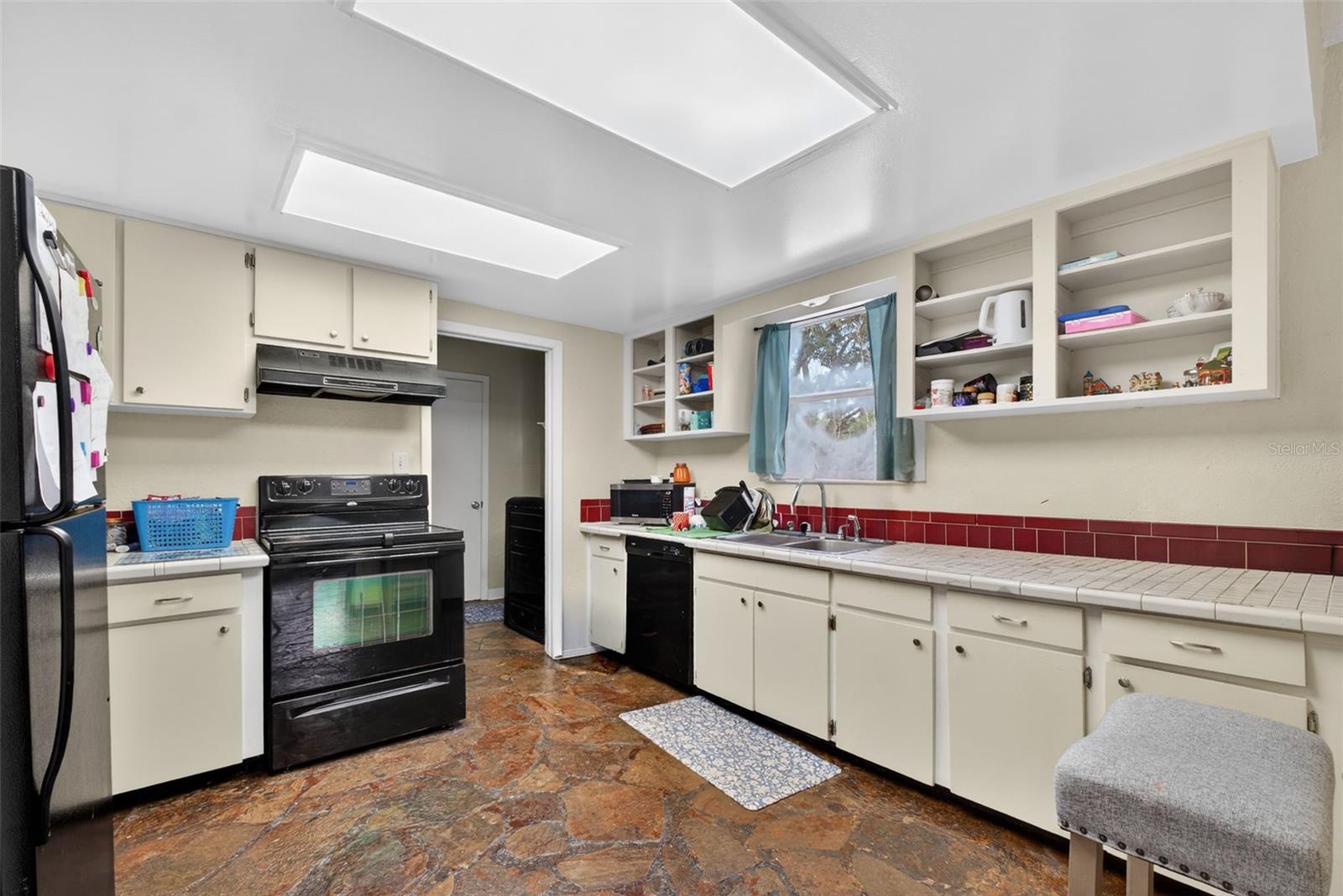 ZEPHYRHILLS COLONY CO - Residential