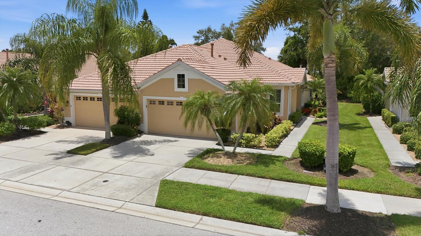 4939 WHISPERING OAKS DRIVE, NORTH PORT, FL, 34287 1 4939 WHISPERING OAKS DRIVE