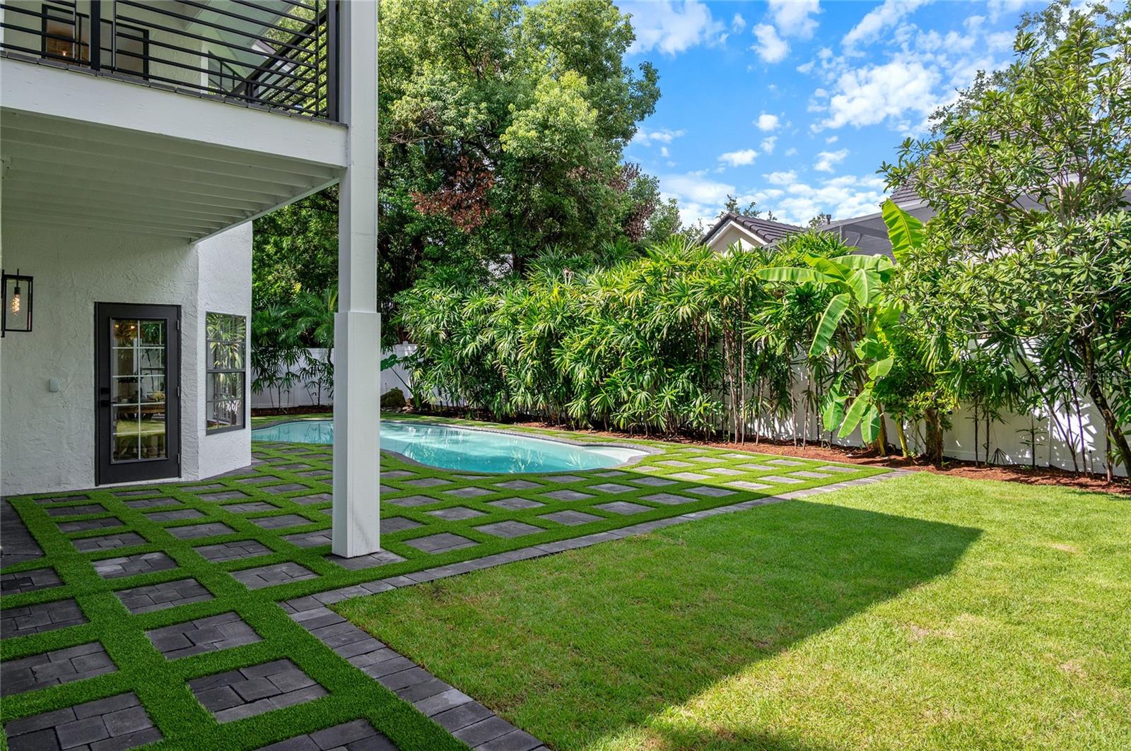 LUGANO TERRACE - Residential