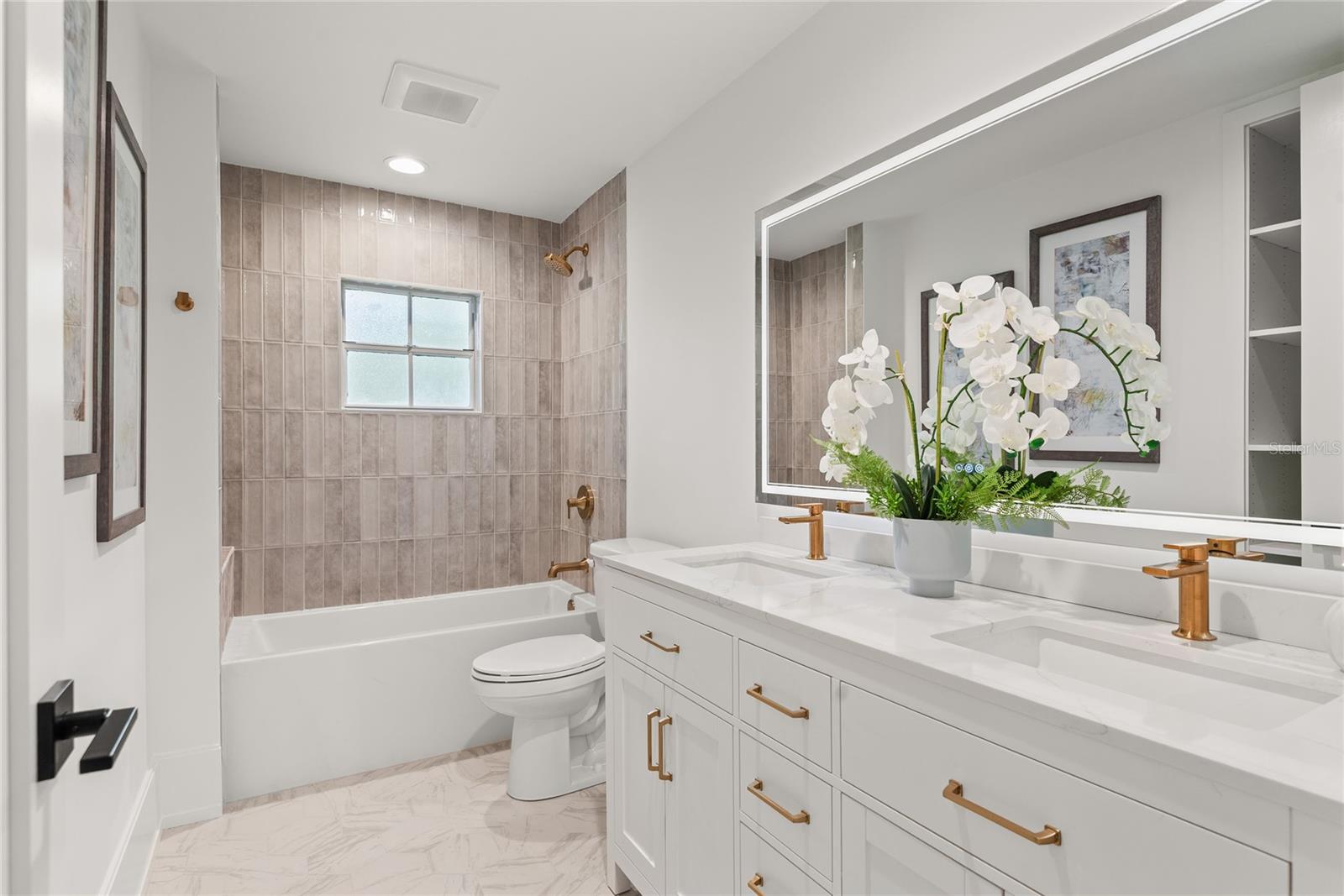 LUGANO TERRACE - Residential