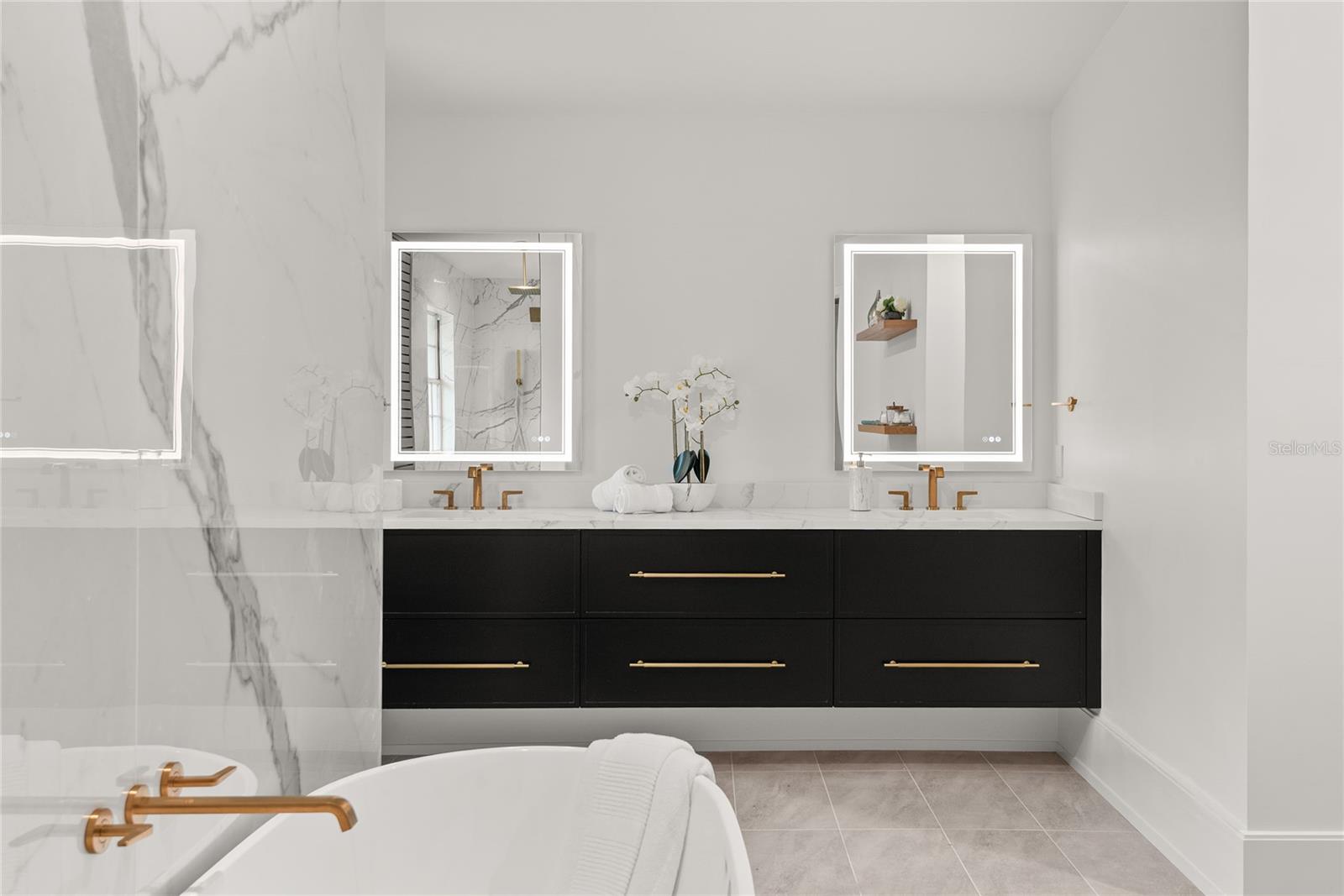 LUGANO TERRACE - Residential