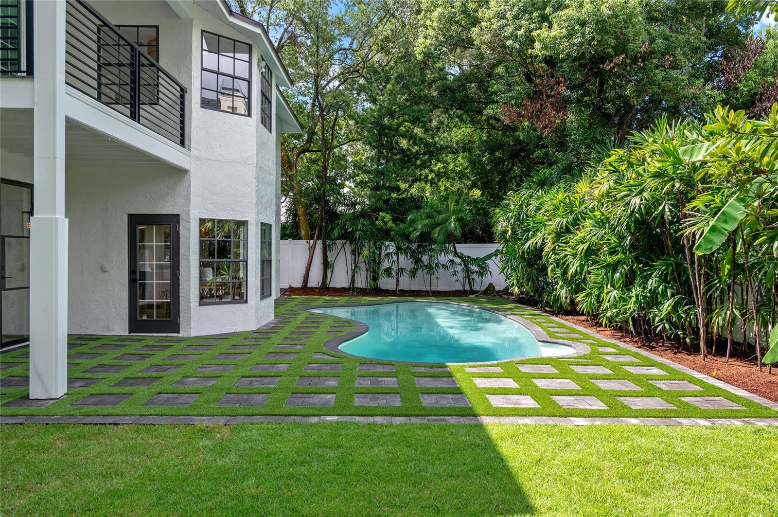 LUGANO TERRACE - Residential