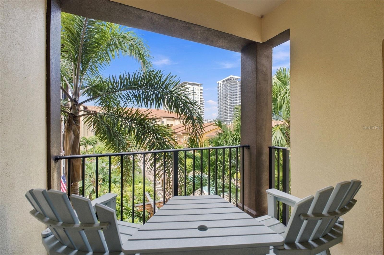 100 4TH AVENUE S 307