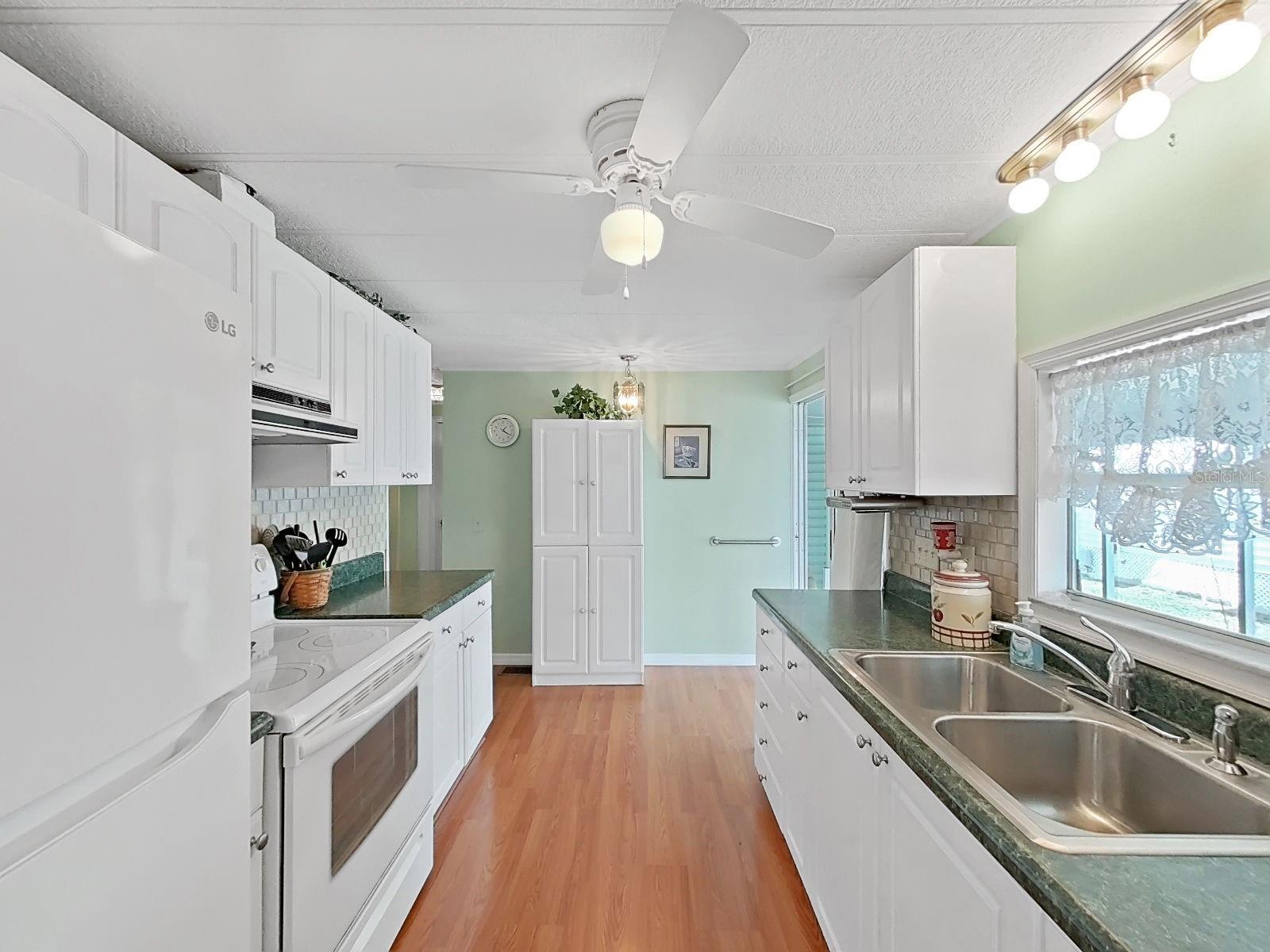 GLENWOOD ESTATES INC CONCO - Residential