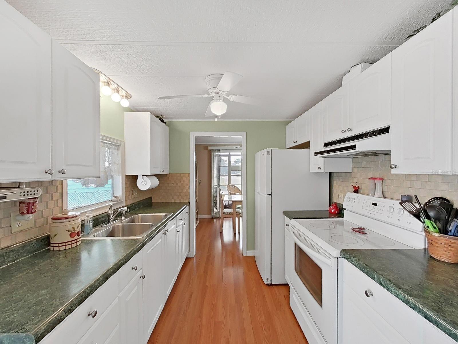 GLENWOOD ESTATES INC CONCO - Residential