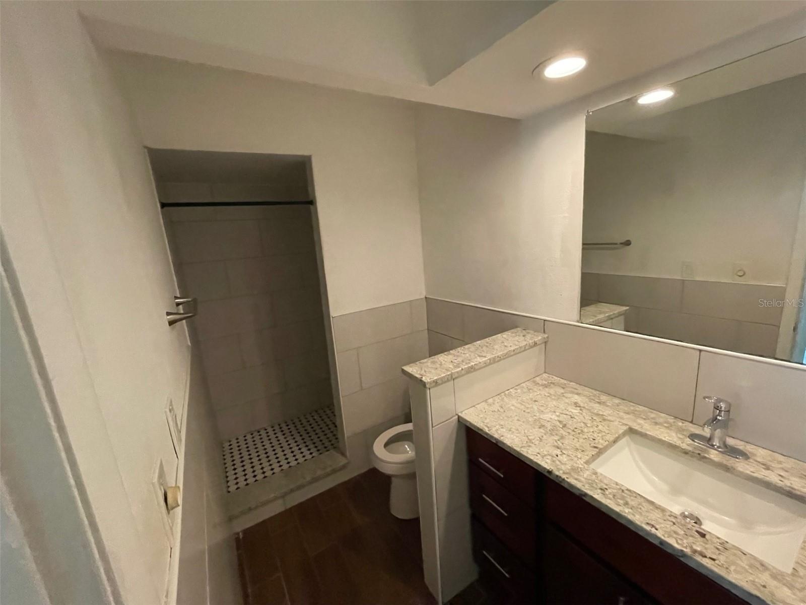 ALLENDALE TERRACE - Residential Lease