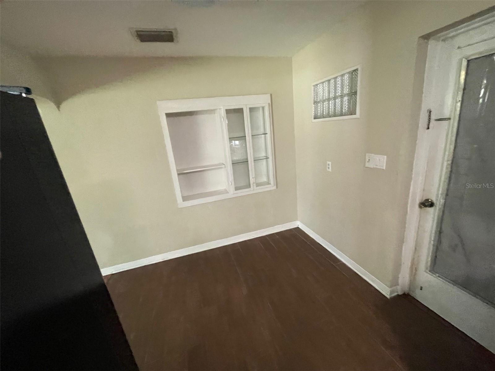 ALLENDALE TERRACE - Residential Lease