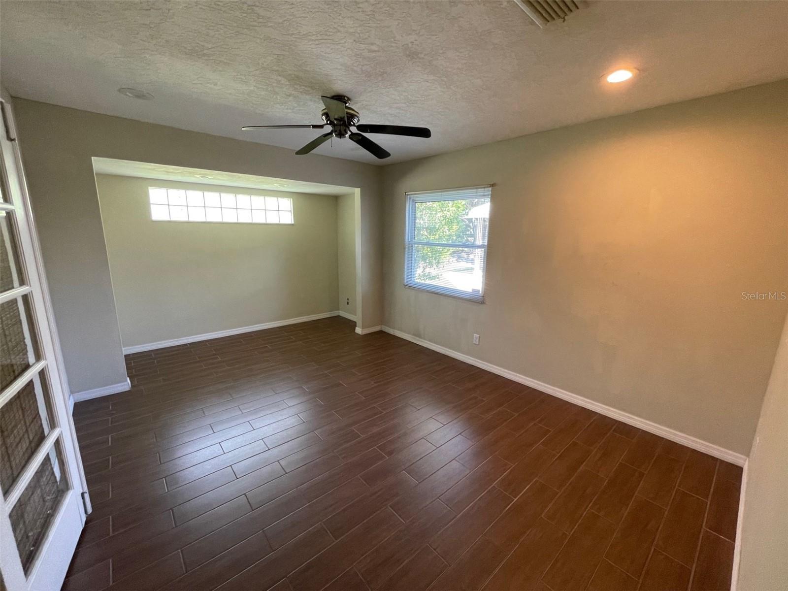 ALLENDALE TERRACE - Residential Lease