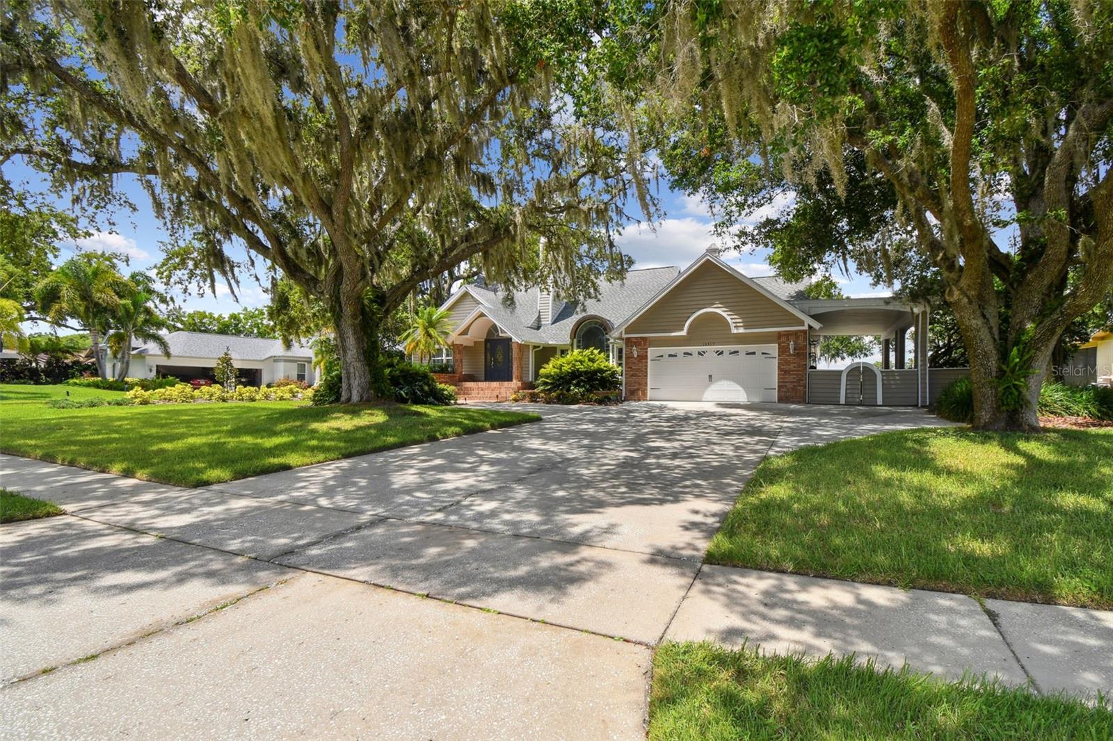 10517 LAKE WILLIAMS DRIVE