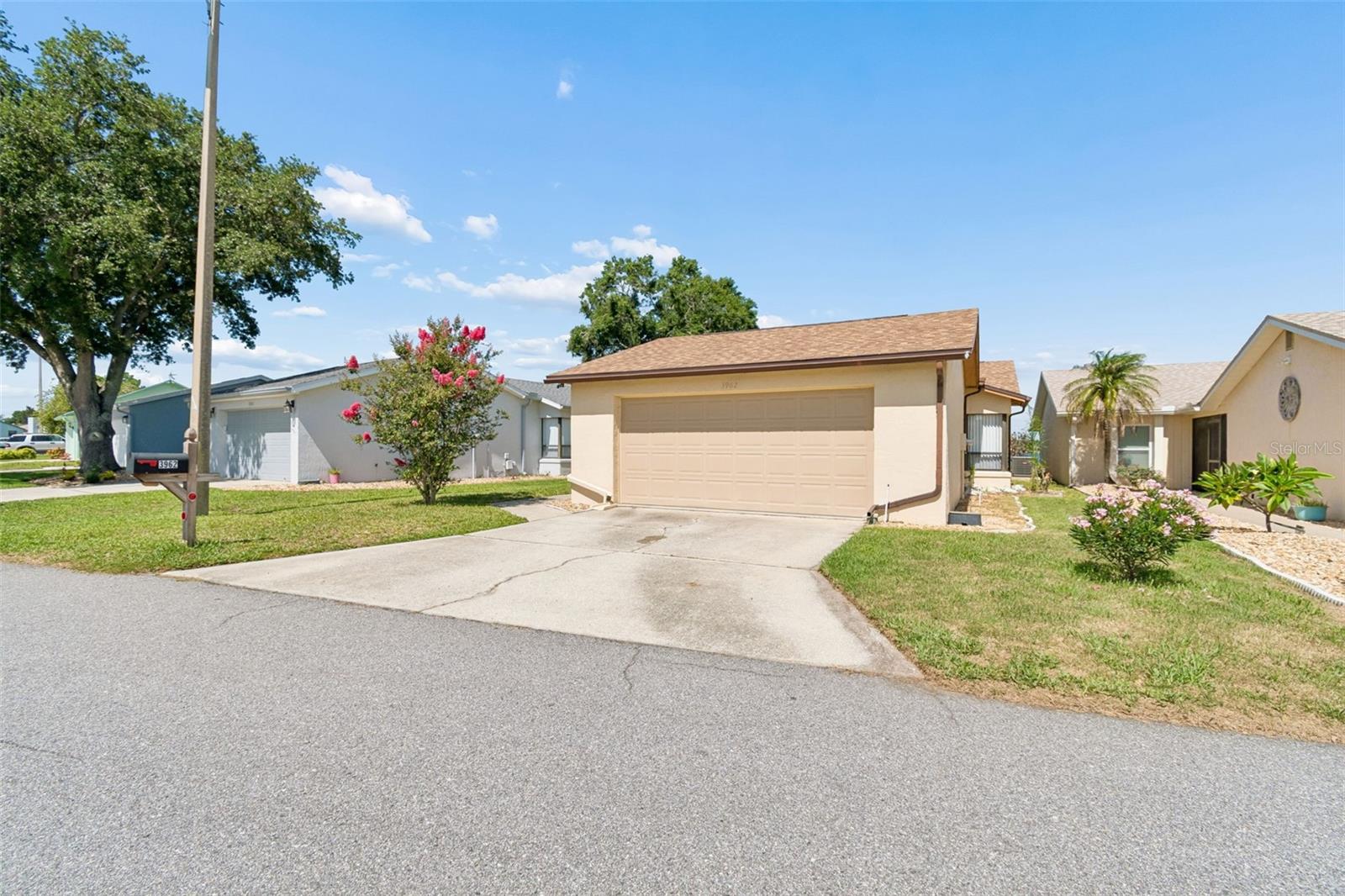3962 CYPRESS LANDING W