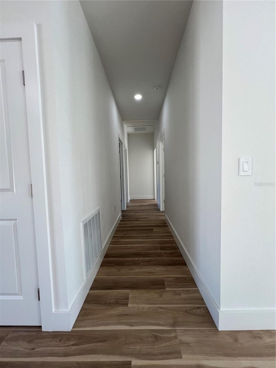 RAINBOW PARK UN 2 - Residential Lease
