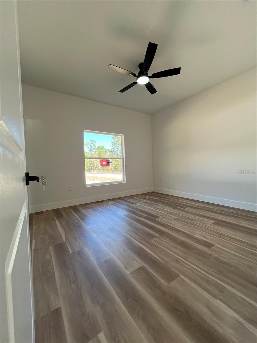 RAINBOW PARK UN 2 - Residential Lease