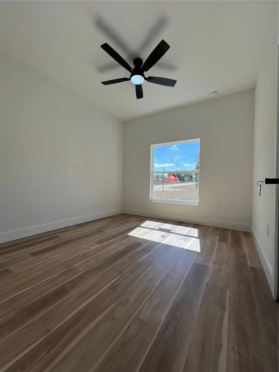 RAINBOW PARK UN 2 - Residential Lease