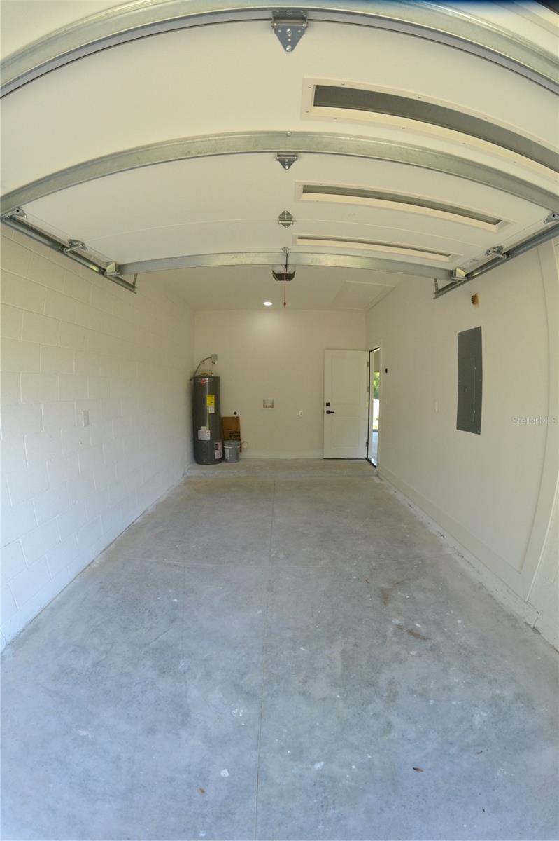 RAINBOW PARK UN 2 - Residential Lease