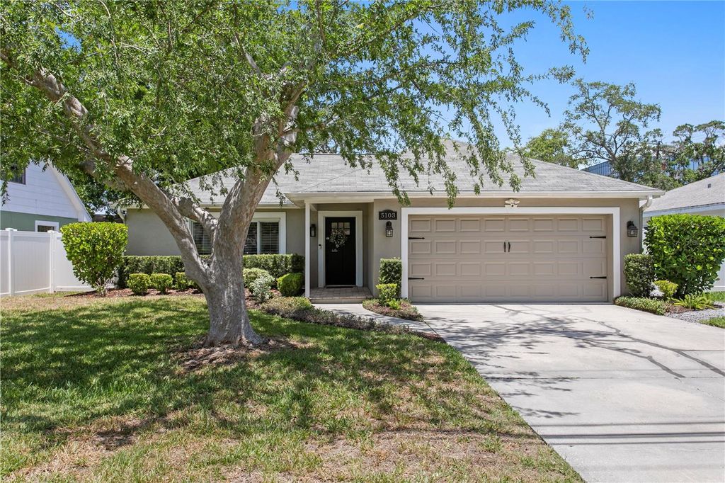 Photo of 5103 W Cleveland Street, Tampa, FL 33609 (MLS # TB8512040)