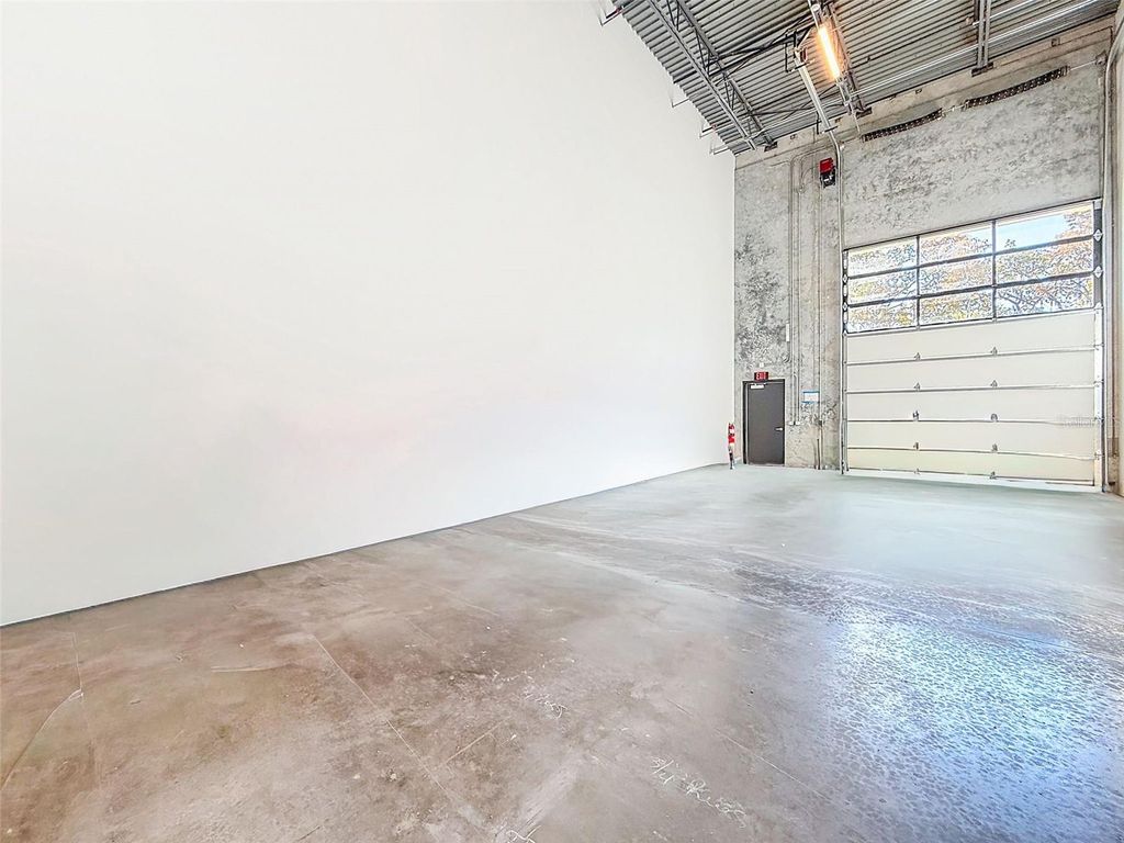 Photo of 6500 Motor Enclave Way #1111, Tampa, FL 33610 (MLS # TB8470536)