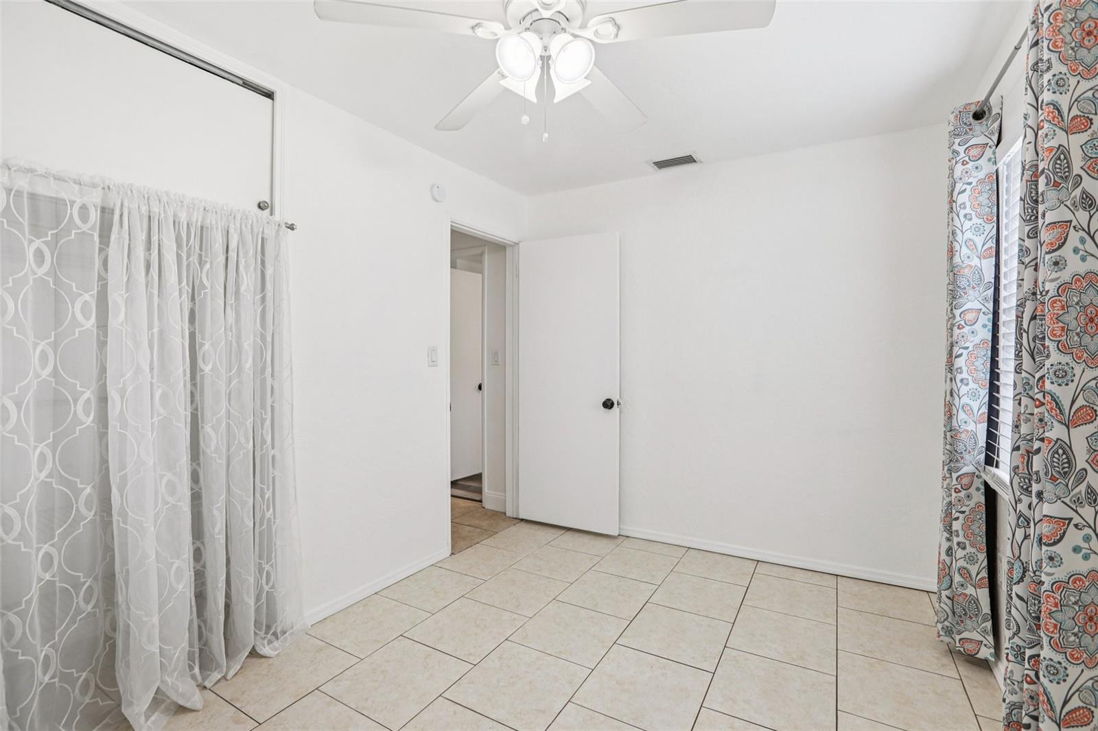 MEADOW LAWN 2ND ADD - Residential