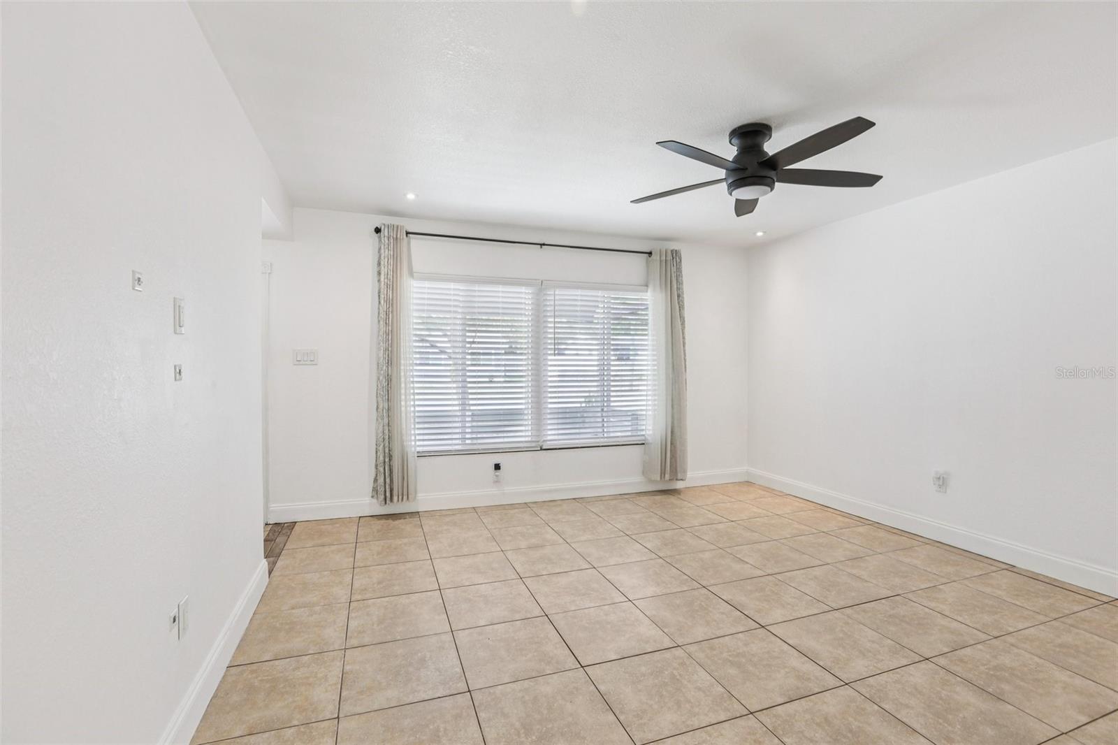 MEADOW LAWN 2ND ADD - Residential