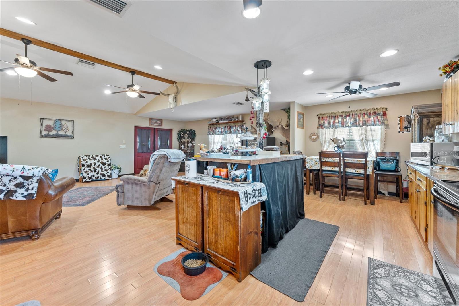 MYAKKA CITY - Residential