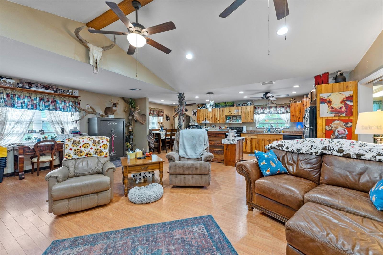 MYAKKA CITY - Residential