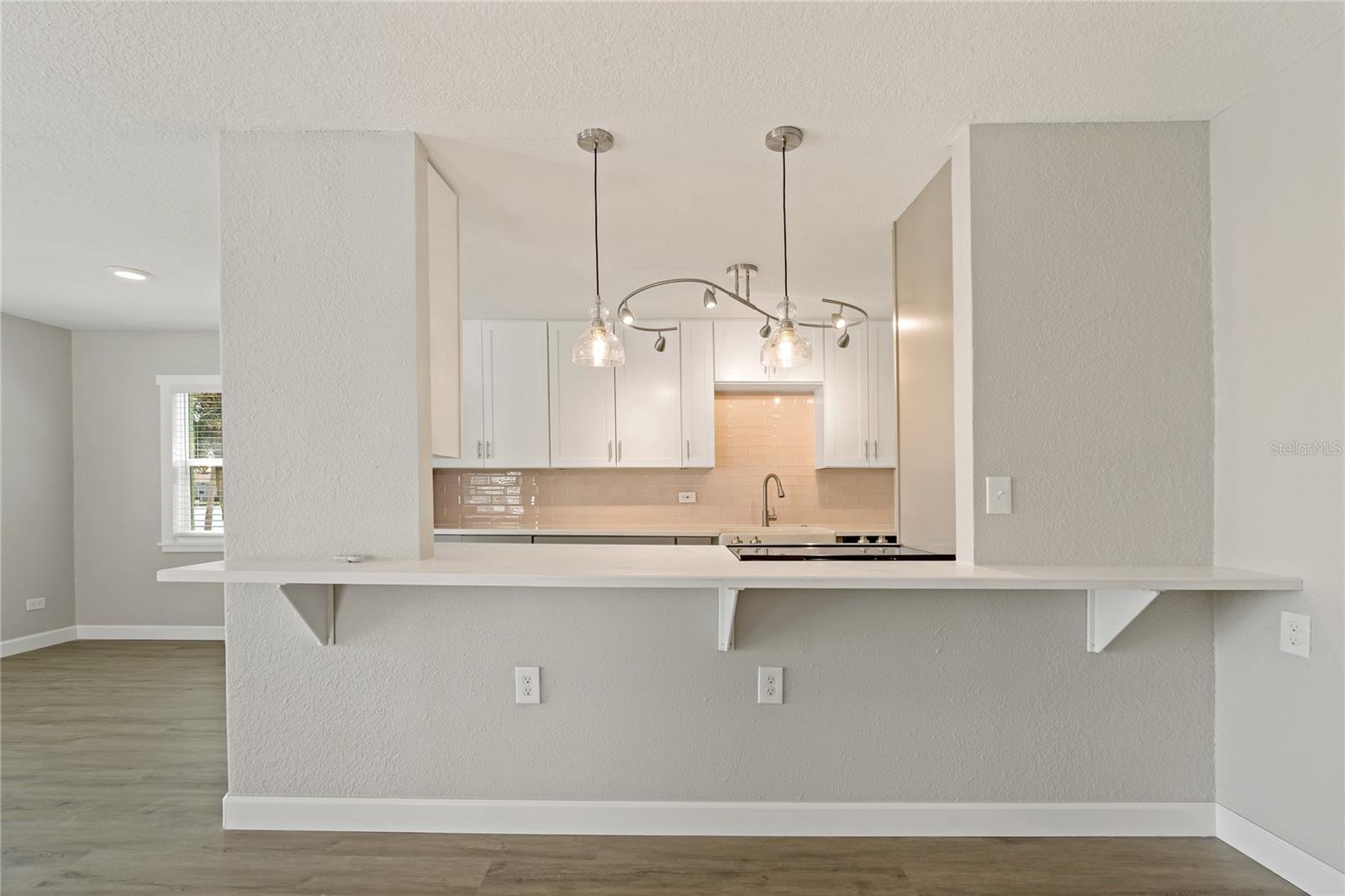 SUNSET BEACH - Residential Lease