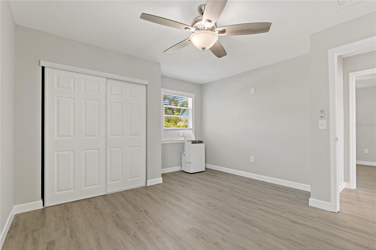 SUNSET BEACH - Residential Lease