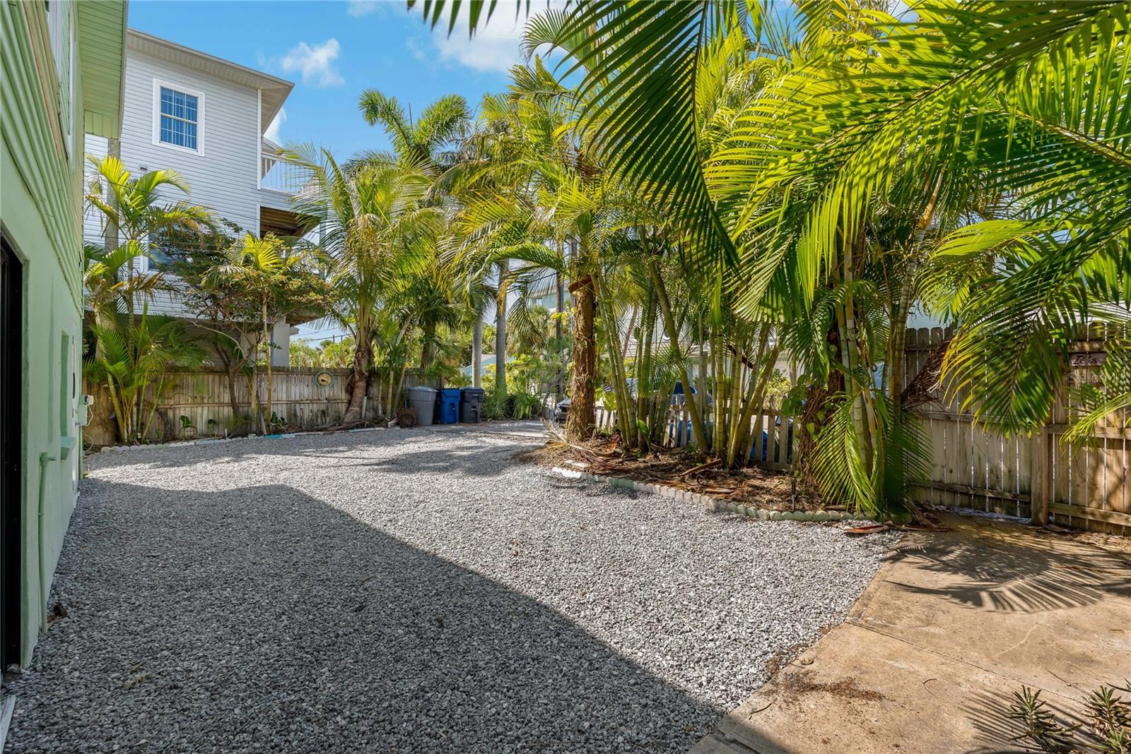 SUNSET BEACH - Residential Lease