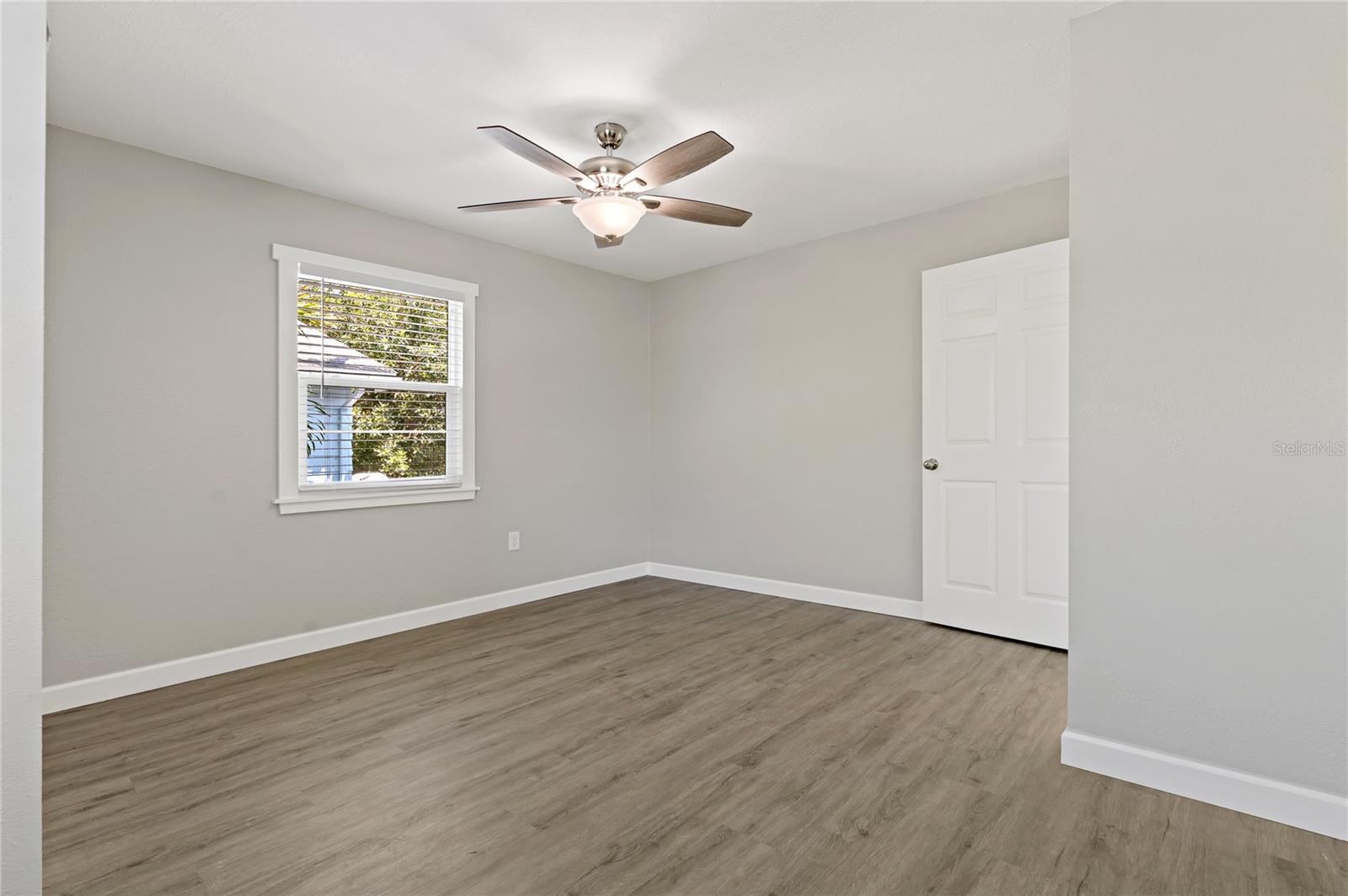 SUNSET BEACH - Residential Lease