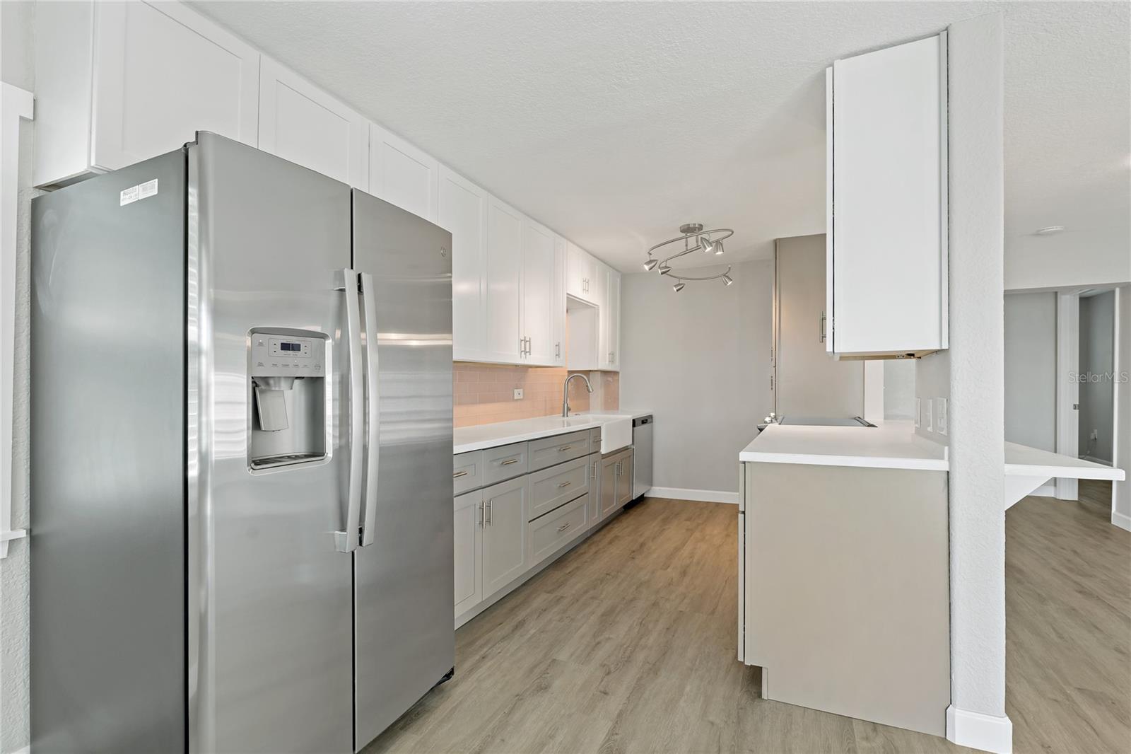 SUNSET BEACH - Residential Lease