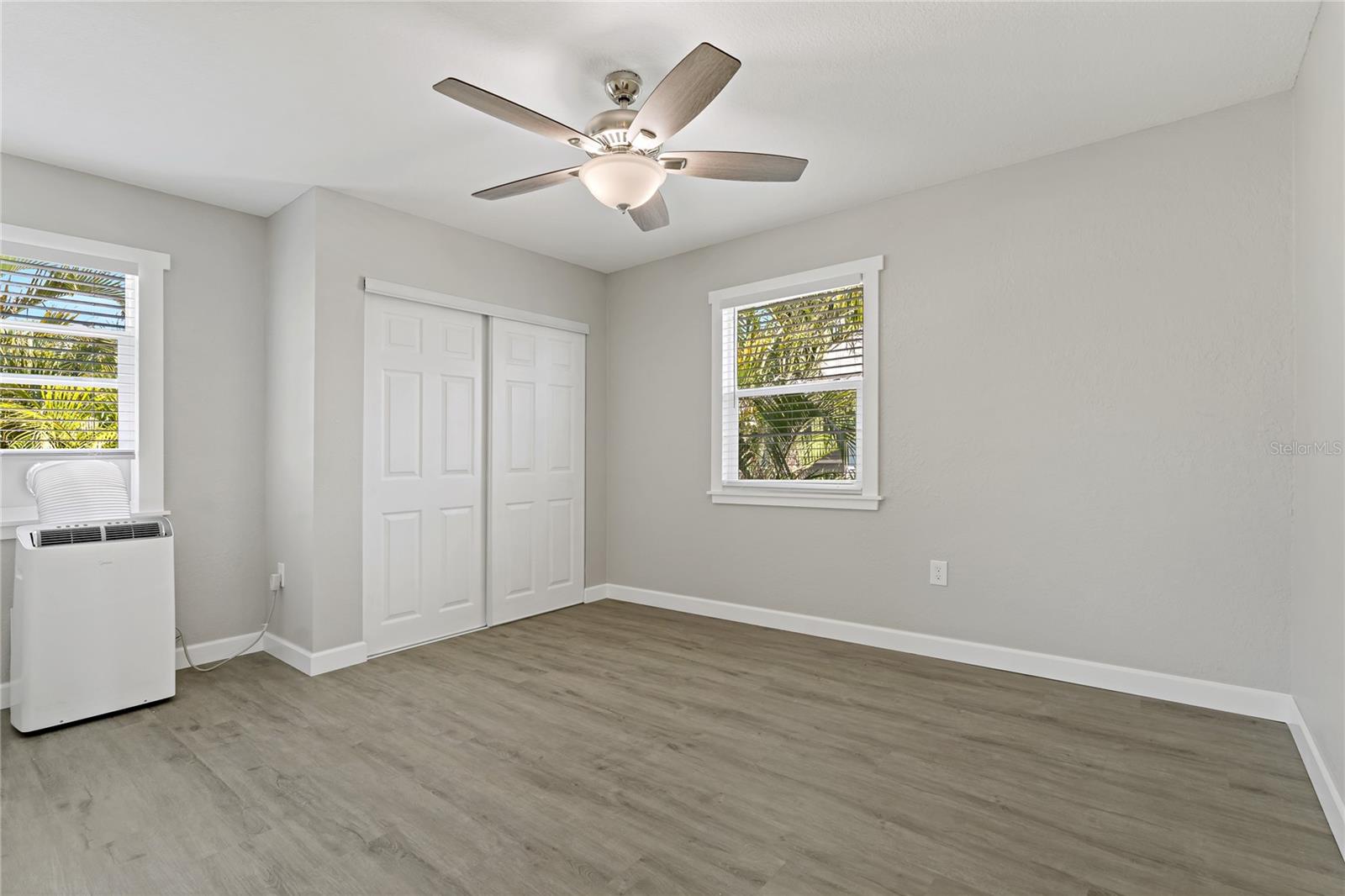 SUNSET BEACH - Residential Lease