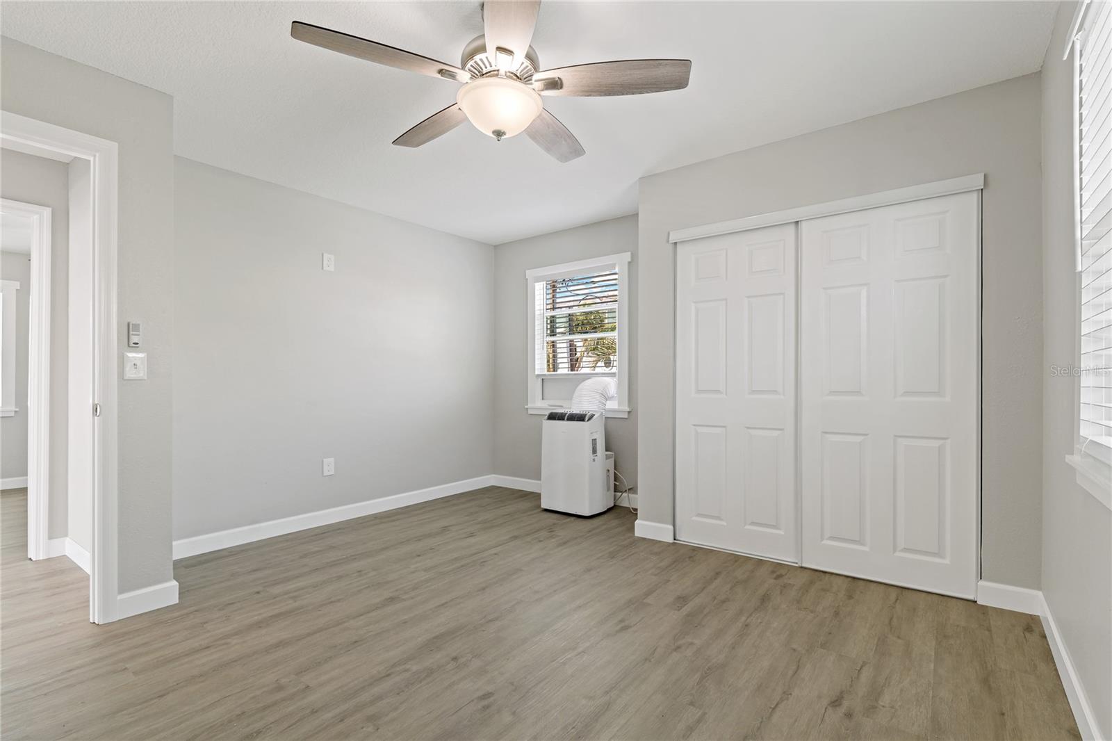 SUNSET BEACH - Residential Lease