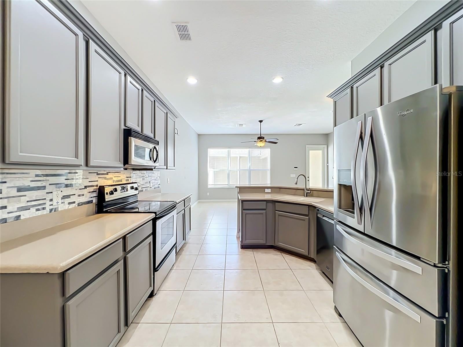 441 BLACK KNIGHT WAY