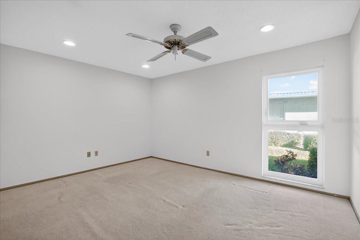 VILLAGE GREEN OF BRADENTON SEC 6 - Residential