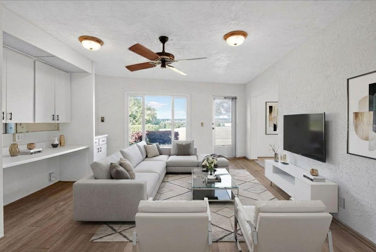 VILLAGE GREEN OF BRADENTON SEC 6 - Residential