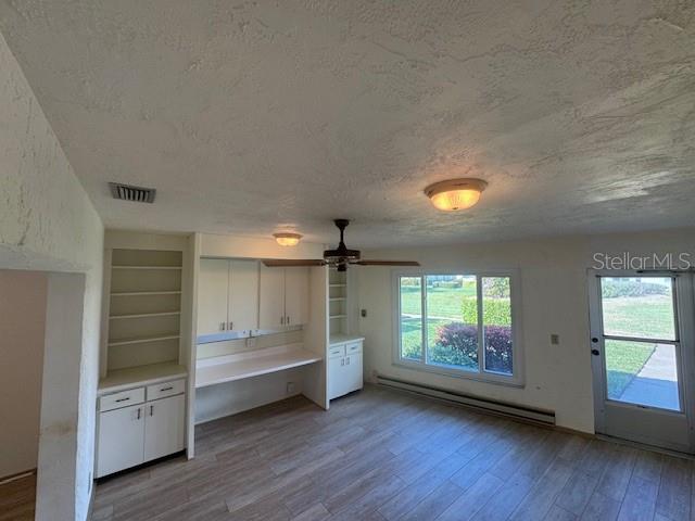 VILLAGE GREEN OF BRADENTON SEC 6 - Residential