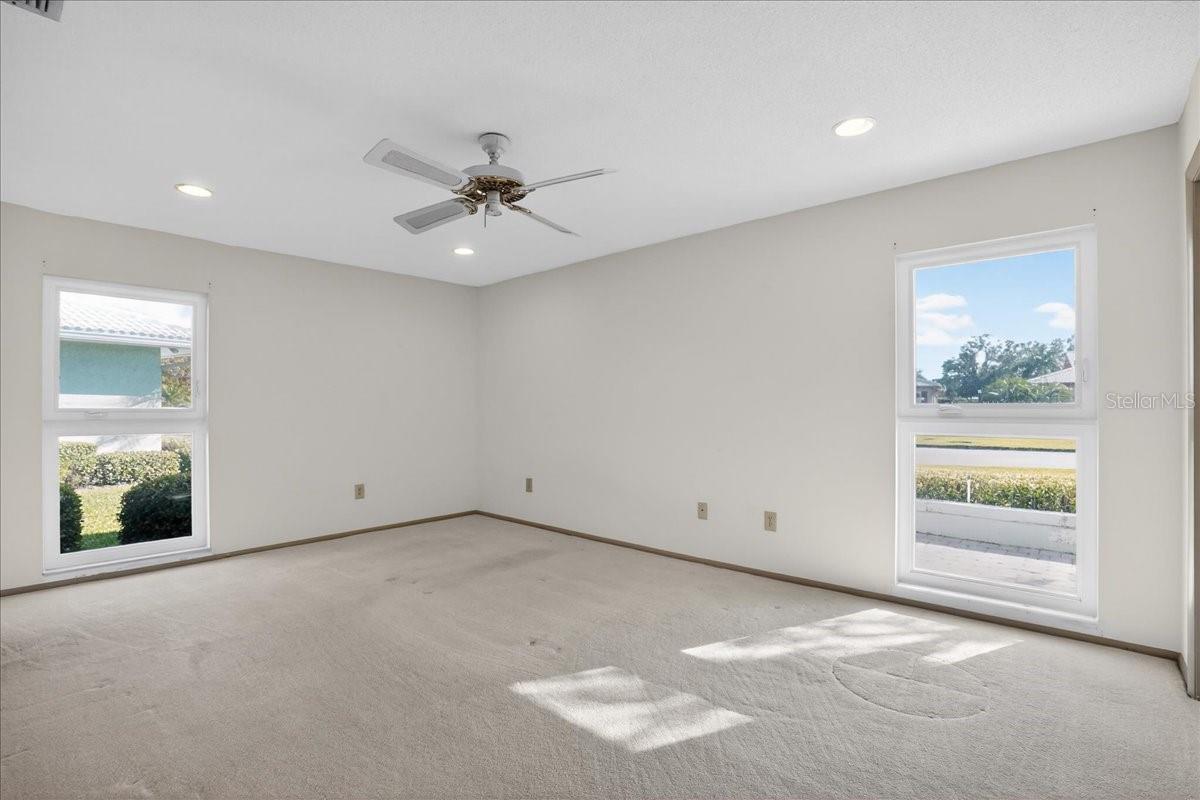 VILLAGE GREEN OF BRADENTON SEC 6 - Residential