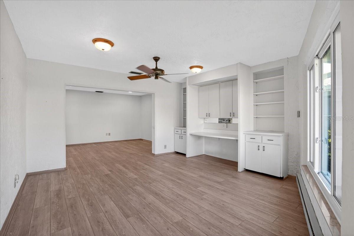 VILLAGE GREEN OF BRADENTON SEC 6 - Residential