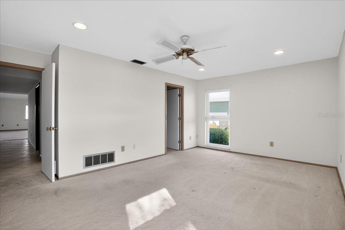 VILLAGE GREEN OF BRADENTON SEC 6 - Residential