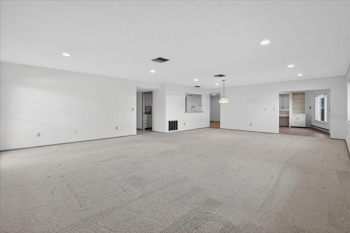 VILLAGE GREEN OF BRADENTON SEC 6 - Residential