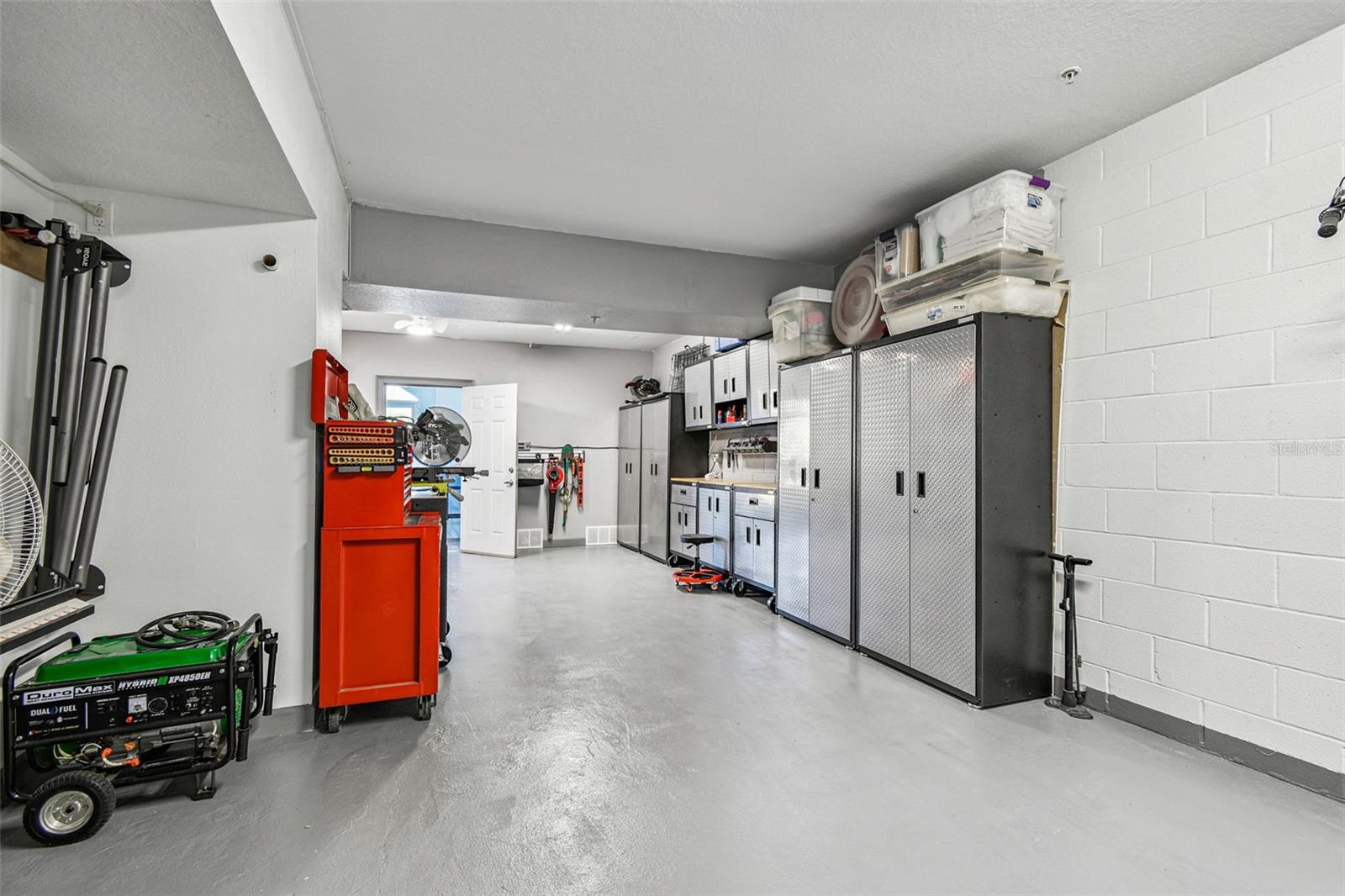 SUNSET BAY TWNHMS - Residential