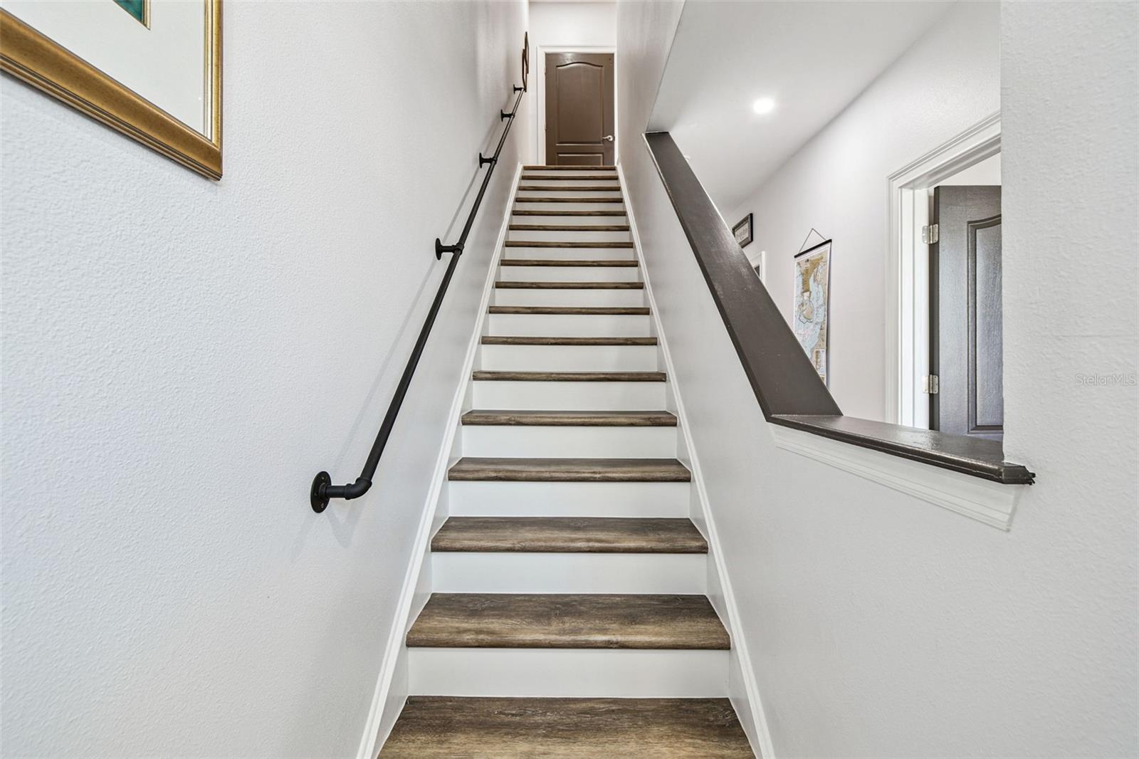 SUNSET BAY TWNHMS - Residential