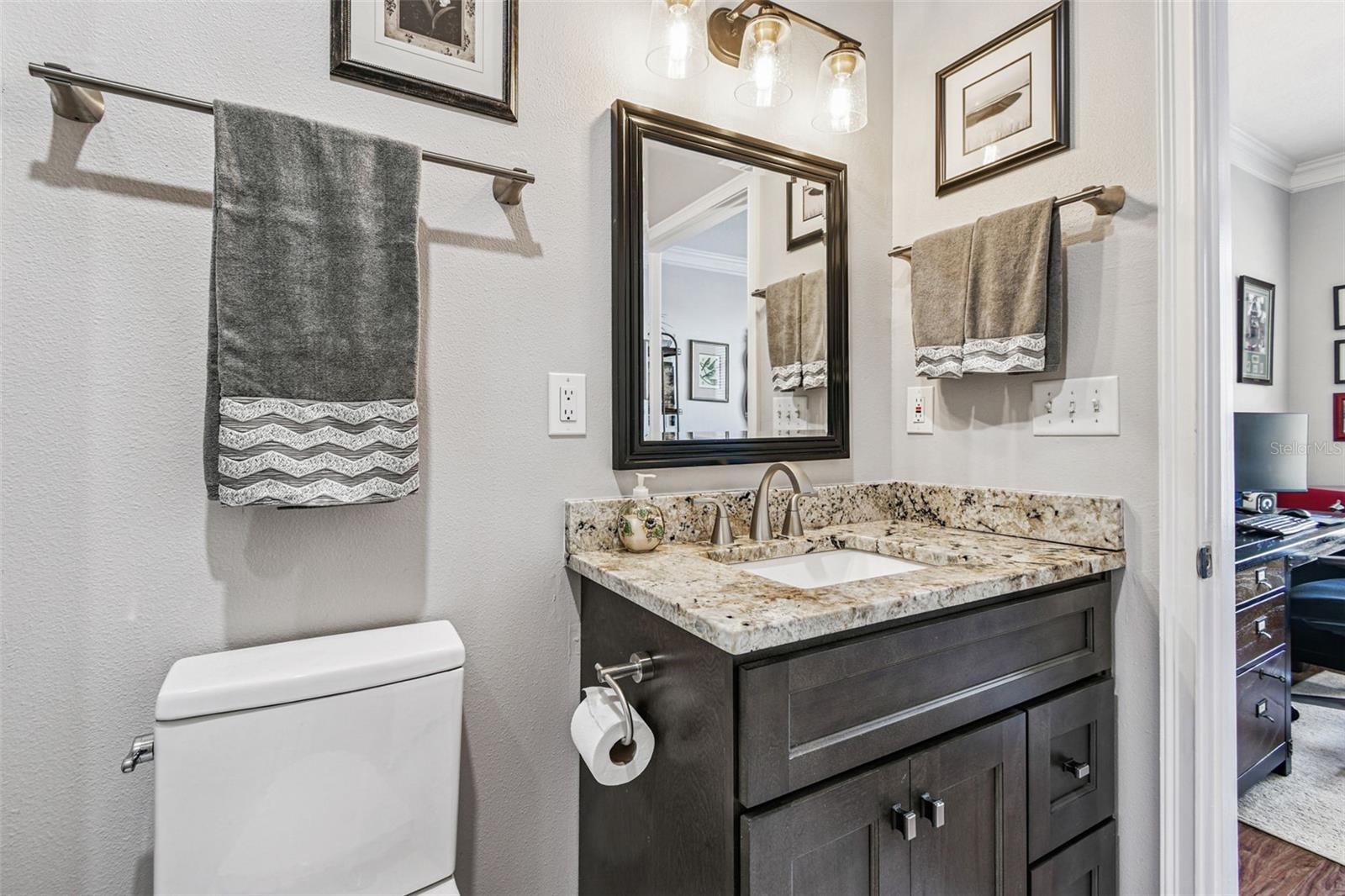 SUNSET BAY TWNHMS - Residential