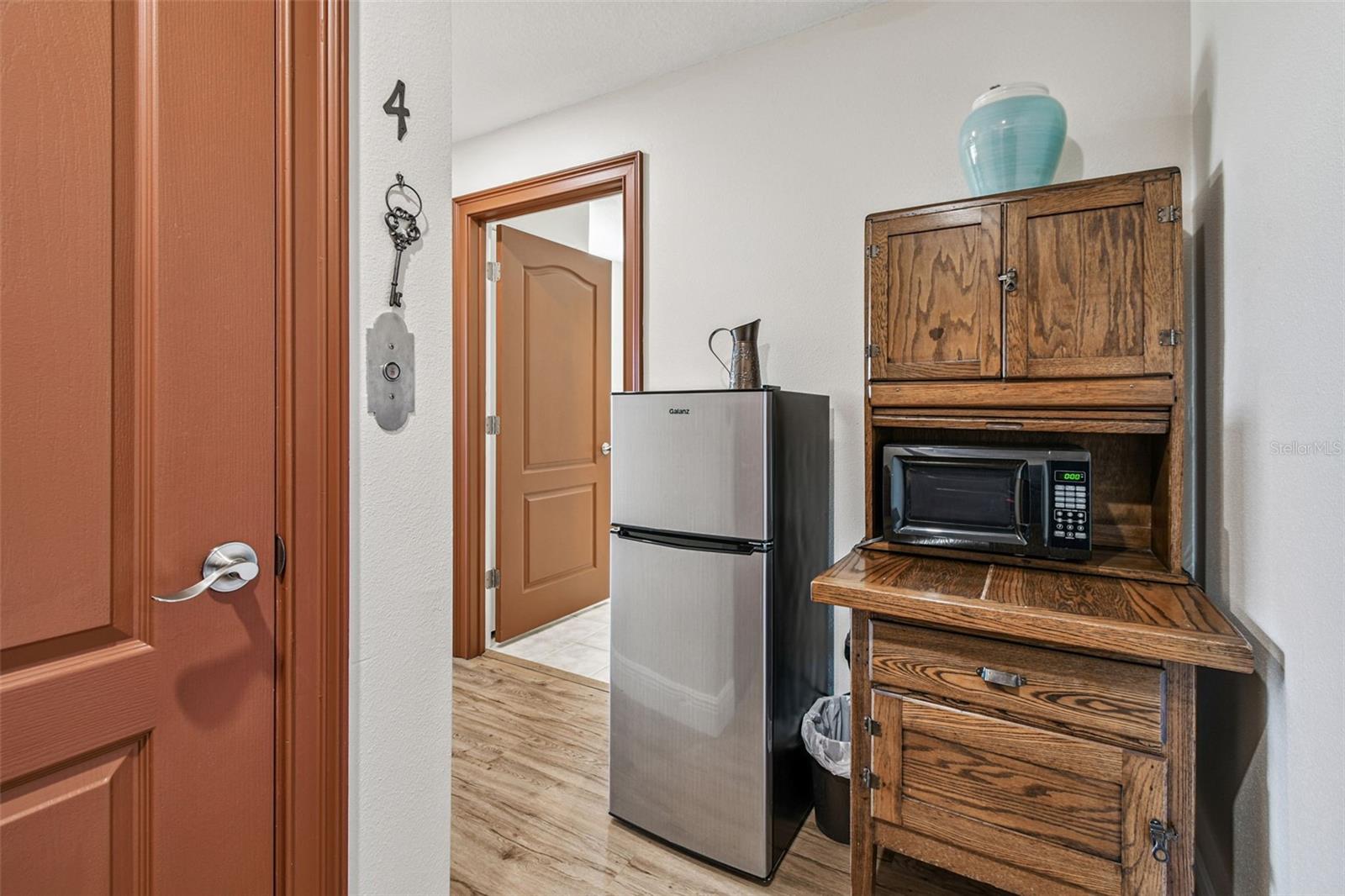 SUNSET BAY TWNHMS - Residential