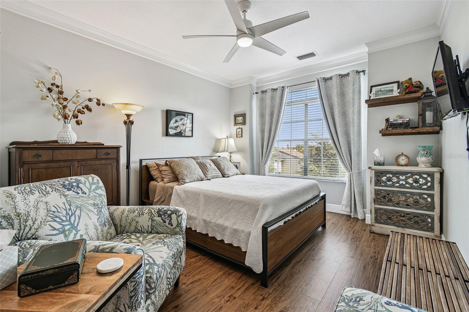 SUNSET BAY TWNHMS - Residential