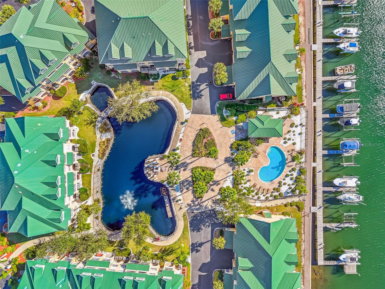 SUNSET BAY TWNHMS - Residential